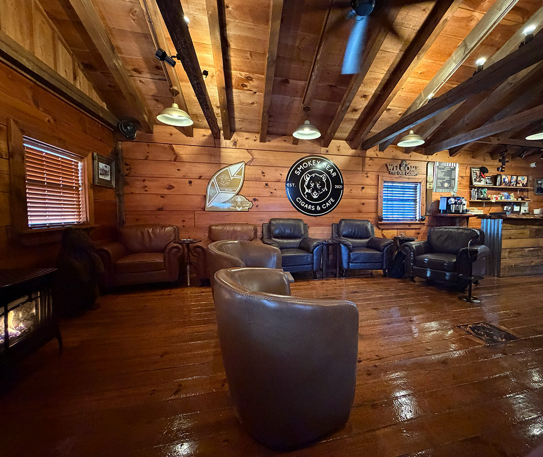 Smokey Bear Cigars and Cafe